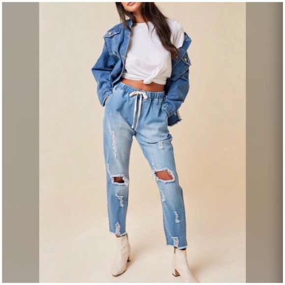 <LAST>Distressed Ripped Street Style Jeans - Picture 2 of 8